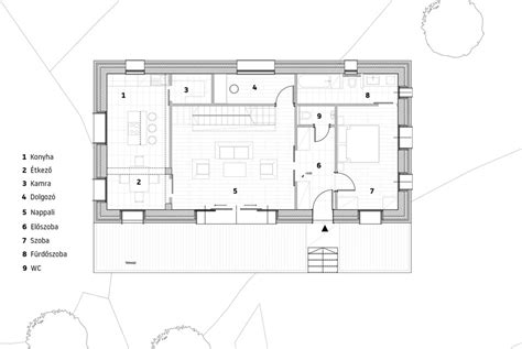 Alaprajz a földszinti és emeleti elrendezéssel