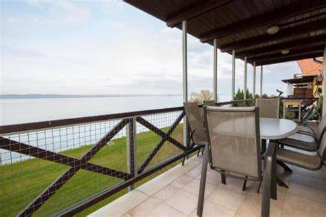 Balatonparti apartman Zamárdiban panorámás terasszal
