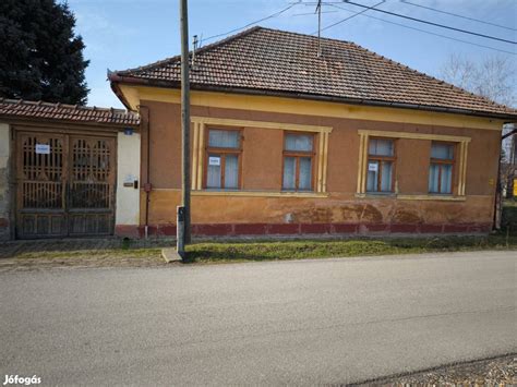 Családi házak Cegléden