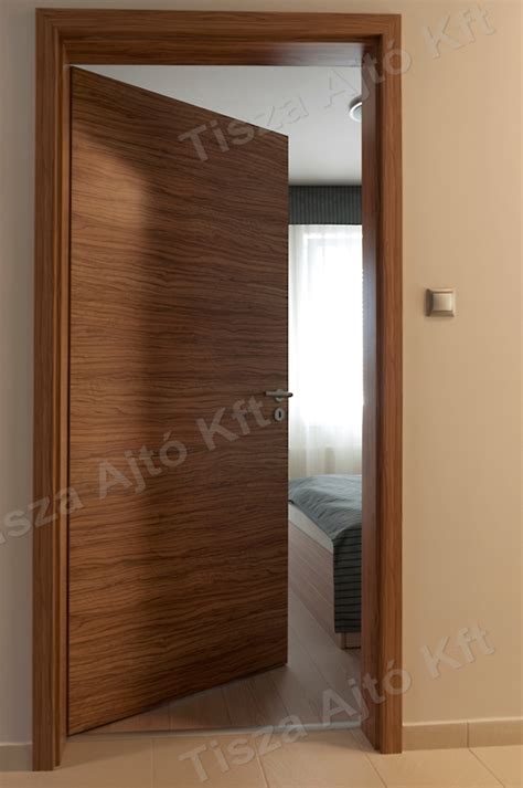 Különböző ajtótok típusok