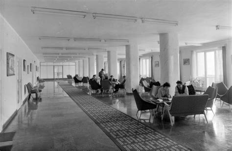 Legényszálló társalgója Komlón, 1963