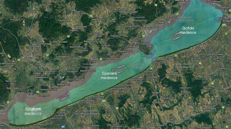 Balaton térképes infografika a déli part és Siófok elhelyezkedéséről