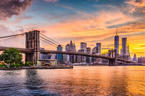 New York látképe felhőkarcolókkal