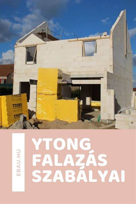 Infografika a Ytong válaszfal és a hagyományos falazás közötti méretpontosság és anyagösszetétel összehasonlításáról