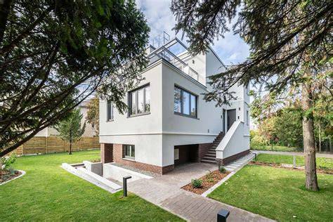 Bauhaus stílusú épületek a Lupa Szigeten