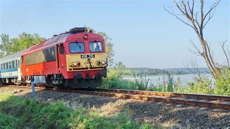 Balaton északi partjának kilátása és közlekedési kapcsolatok