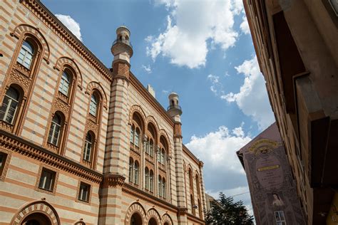 Múzeumi kiállítótér a Rumbach utcai szárnyban