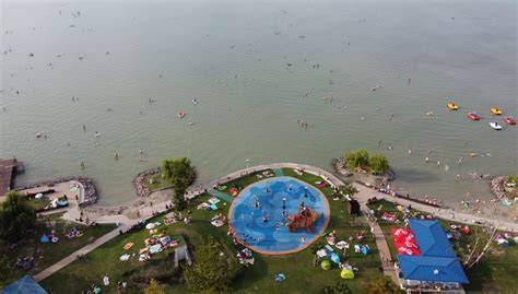 Balatongyöröki strand panoráma