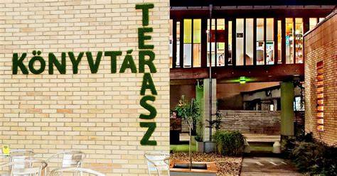 Udvar és terasz látképe