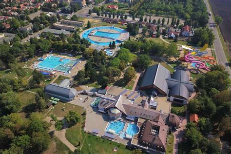 Infografika a Zsóry-fürdő és Mezőkövesd elhelyezkedéséről a környéken