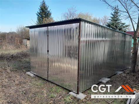 Diagram: lemezgarázs vs. acélgarázs költség-összehasonlítás