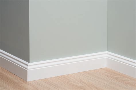 szegélyléc vágása