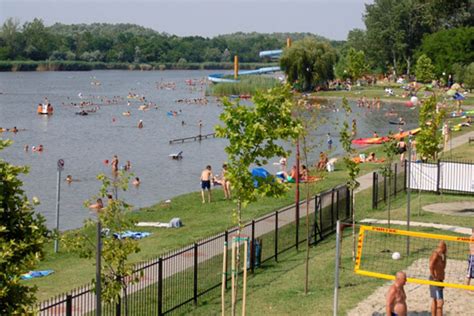 Kép a Szelidi-tó partjáról és strandjáról