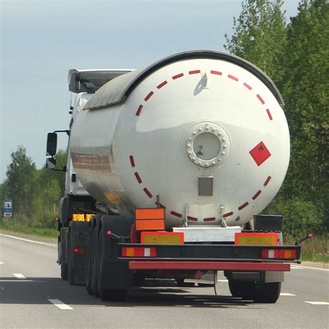 veszélyes hulladék szállítására alkalmas jármű