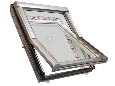 Hőszigetelt tetőtéri ablak szerkezete