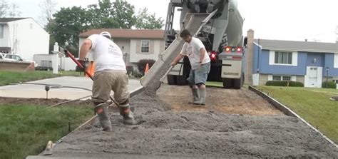 Beton kocsibeálló festés előtt és után