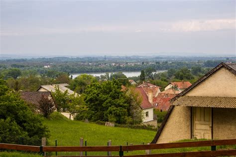 Fotó Dunaalmás tájáról