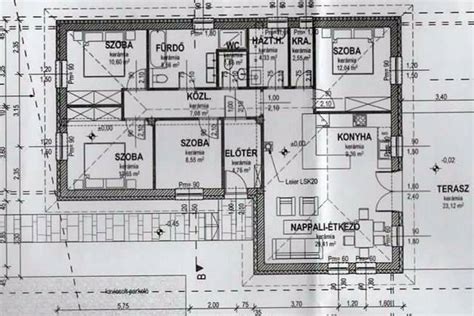 Tégla építésű ház homlokzati rajza