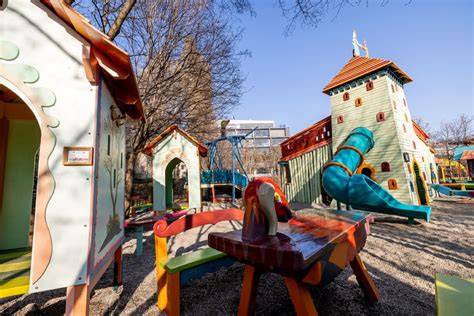 zöld lakópark játszótér és sétaút