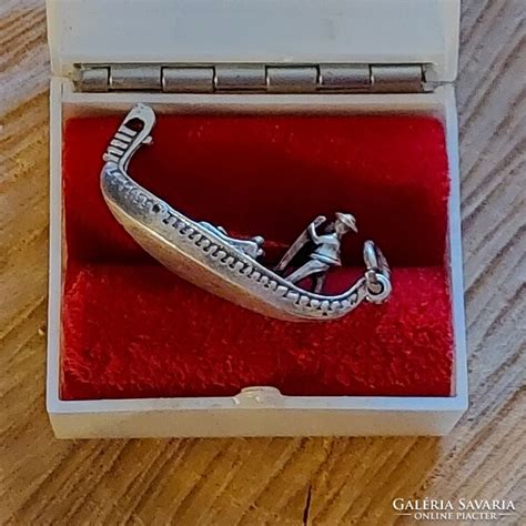 Különleges 19. századi ékszer