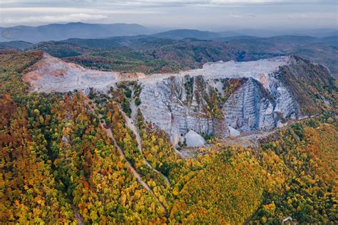 Egerszólát látképe a Mátra és a Bükk közelében
