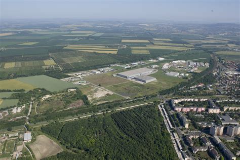 Százhalombatta ipari területeinek légifelvétele