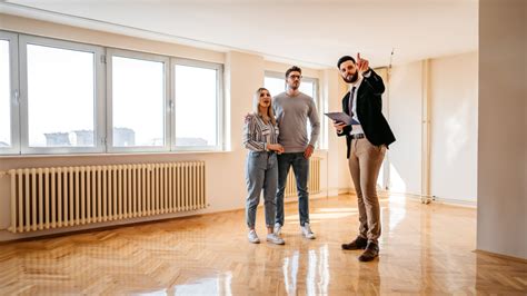 Ingatlanügynök, aki segít lakást találni