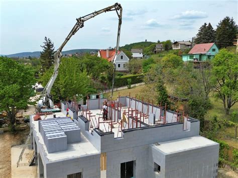 Emeleti falazás