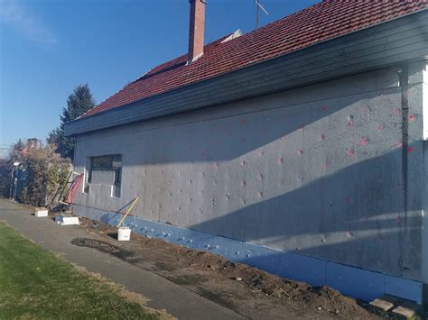 Homlokzati hőszigetelés felhelyezése