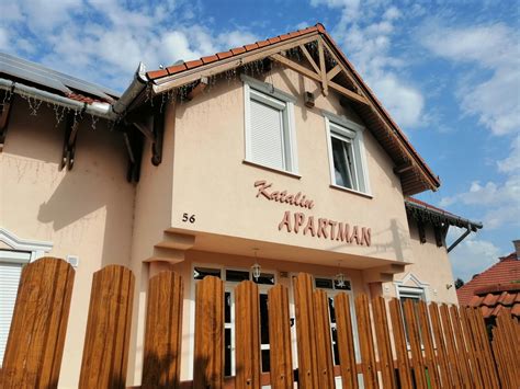 Kosztolányi Apartmanház kertje